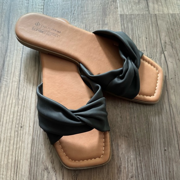 Slide Sandals - Picture 3 of 4